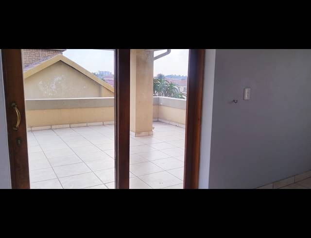 3 BEDROOM PENTHOUSE TO LET IN REYNO RIDGE